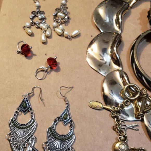 Estate Jewelry Lot Vintage Rhinestones Earrings Chunky Choker - Picture 2 of 8